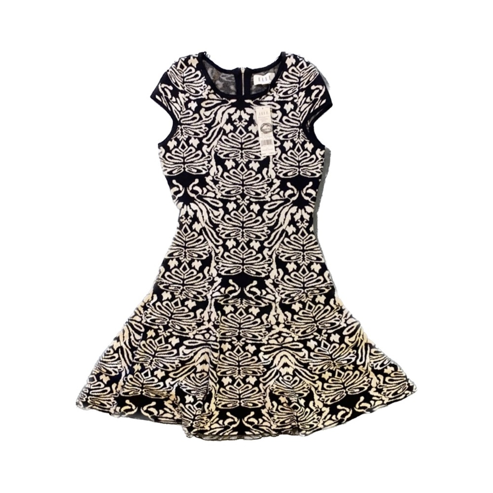 Black and white skater sweater dress, NWT Elle XS